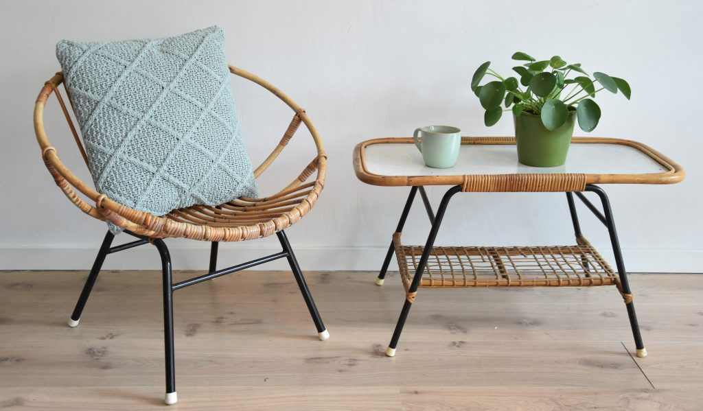 stoel en salontafel rotan Rohe Noordwolde