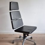Space age executive chair