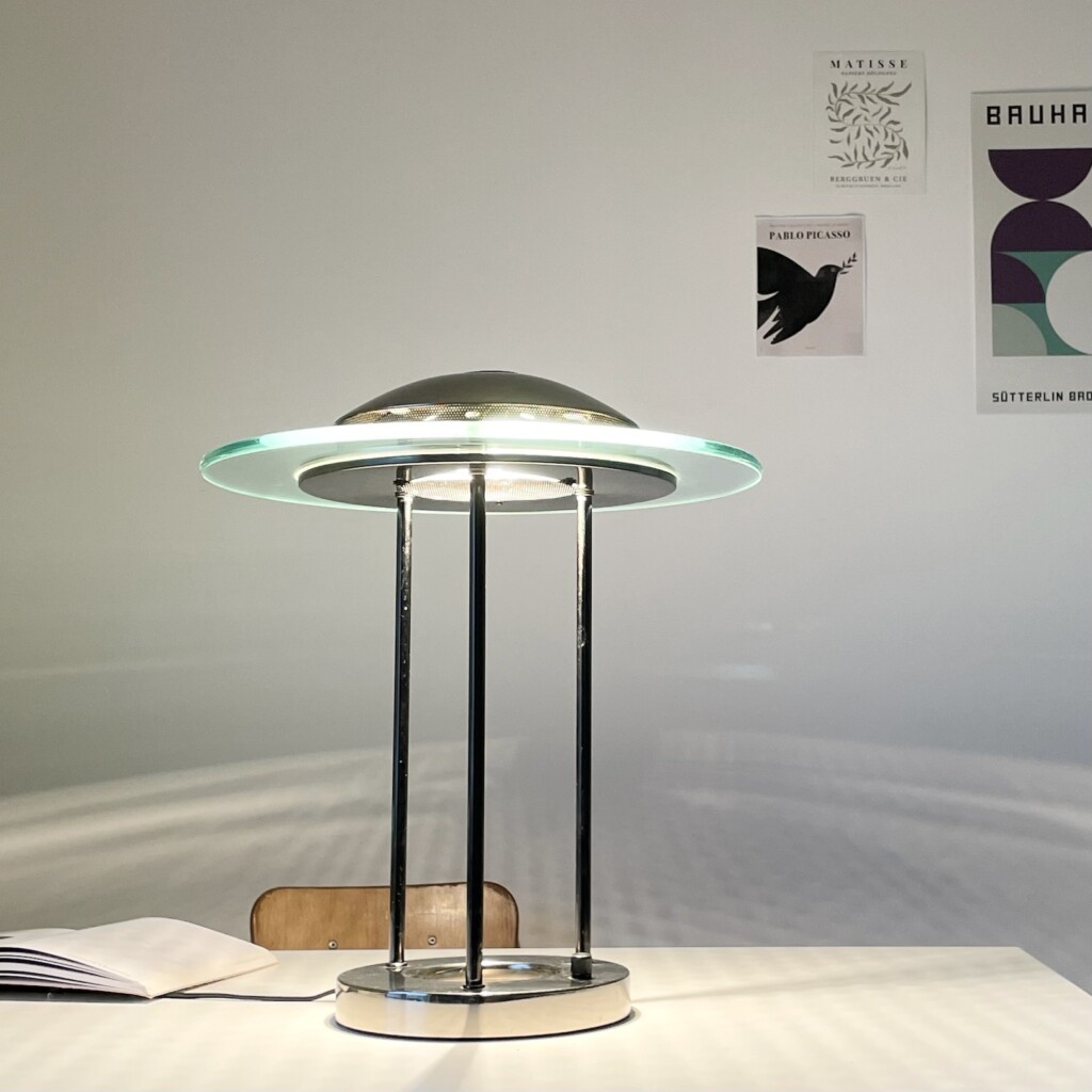 Space age UFO lamp SMC Boxford Holland